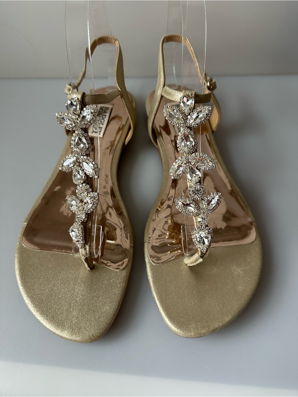 NEW BADGLEY MISCHKA Gold Embellished T-Strap Sandals Size 8.5